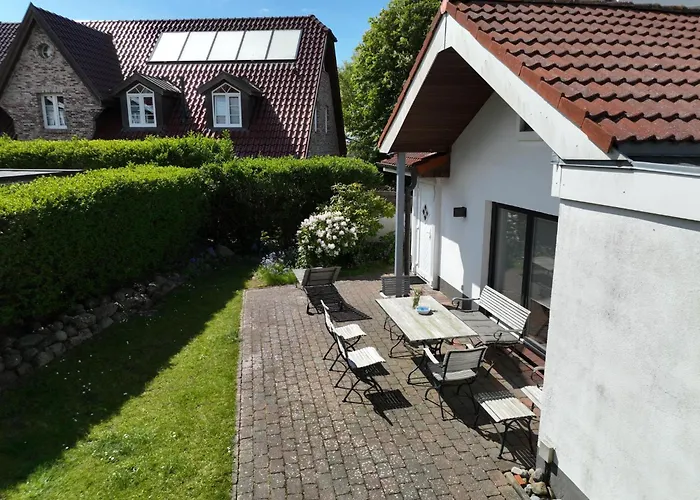 Kampstraße 1, Bungalow